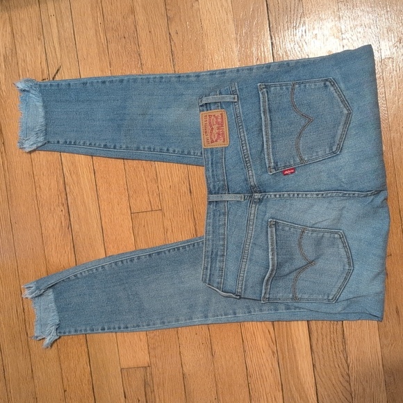 Levi’s 721 High Rise Skinny Jeans Light Wash Fray Hem 29 — Washed Out Aesthetic - Picture 4 of 9